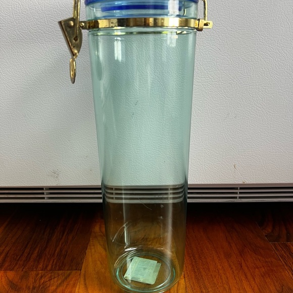 Plastic Spaghetti Container - Picture 3 of 8